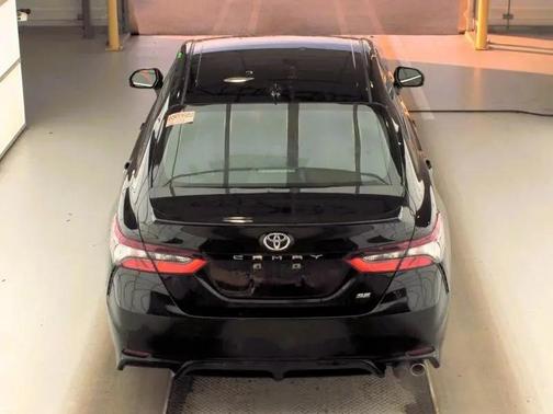 Midnight Black Metallic 2019 Toyota Camry SE