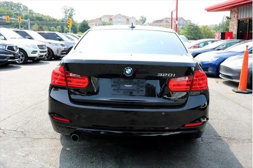 2015 BMW 320 i