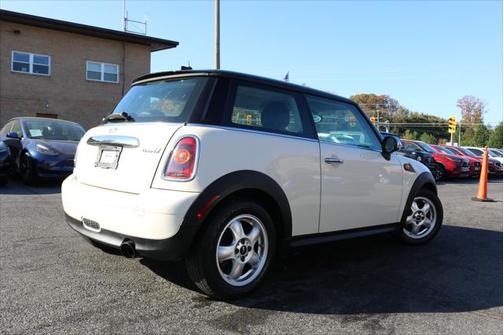 2009 MINI Cooper Base