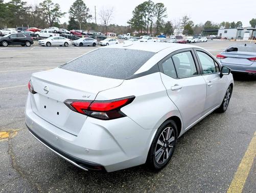 2021 Nissan Versa 1.6 SV