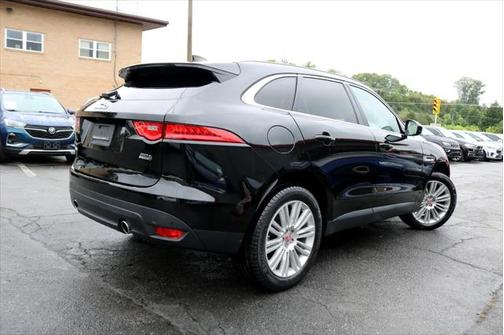 2020 Jaguar F-PACE Portfolio P300 AWD Automatic