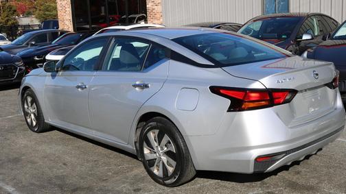 2020 Nissan Altima S FWD
