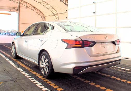 2020 Nissan Altima S FWD