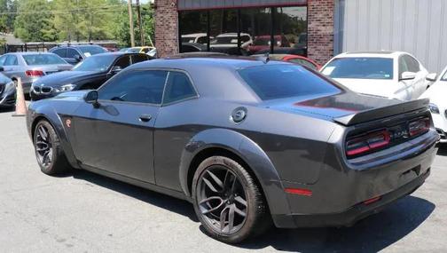 Granite Pearlcoat 2020 Dodge Challenger SRT Hellcat