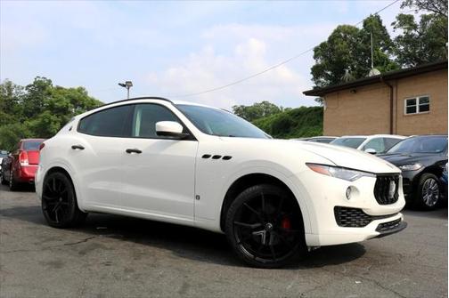 2017 Maserati Levante Base