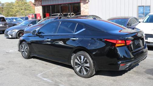 2022 Nissan Altima 2.5 SL