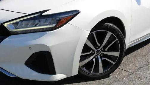 Pearl White Tricoat 2020 Nissan Maxima 3.5 SL