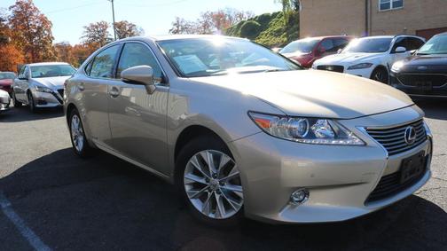 2015 Lexus ES 300h Base