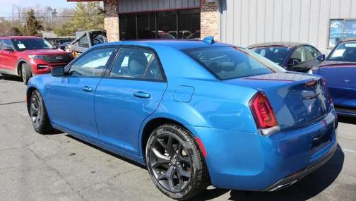 2022 Chrysler 300 Touring