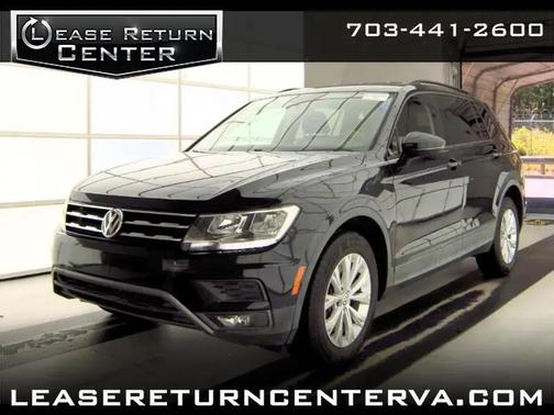 Deep Black Pearl Metallic 2018 Volkswagen Tiguan 2.0T S