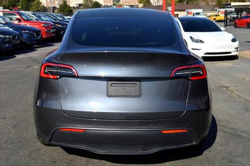 2021 Tesla Model Y Standard Range Rear-Wheel Drive