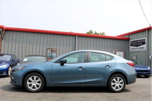 2016 Mazda Mazda3 i Sport