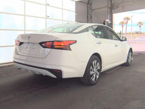 2020 Nissan Altima S FWD
