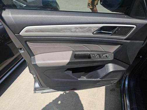 2022 Volkswagen Atlas Cross Sport 2.0T SE