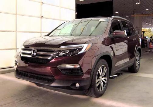 Burgundy 2018 Honda Pilot EX
