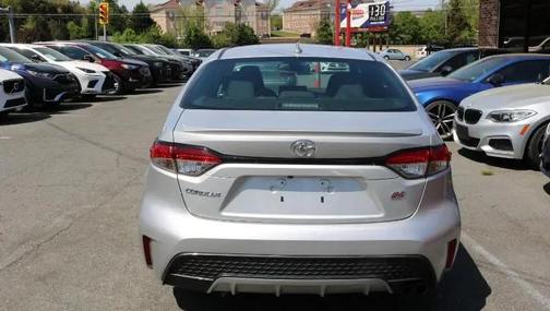 Classic Silver Metallic 2020 Toyota Corolla SE