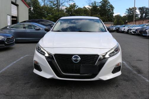 2020 Nissan Altima SR FWD