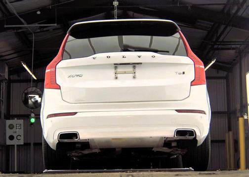 2018 Volvo XC90 T6 Momentum