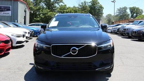 Onyx Black Metallic 2021 Volvo XC60 T5 Momentum
