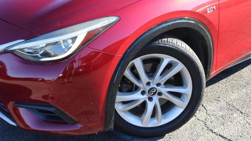 2019 INFINITI QX30 LUXE