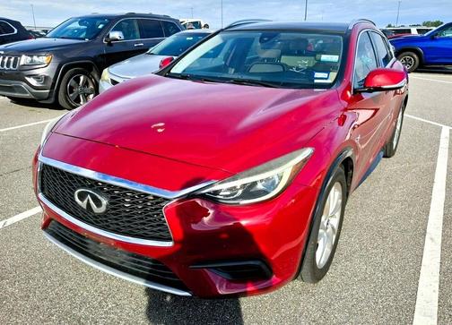 2019 INFINITI QX30 LUXE
