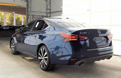 Deep Blue Pearl 2020 Nissan Altima SR FWD