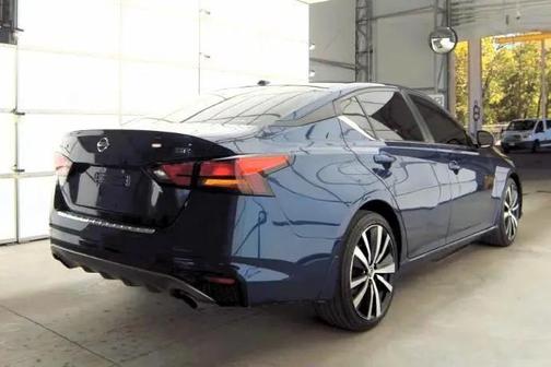 Deep Blue Pearl 2020 Nissan Altima SR FWD