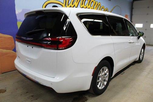 Bright White Clearcoat 2024 Chrysler Pacifica Touring L