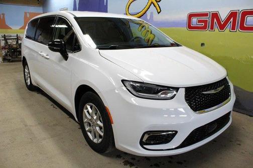Bright White Clearcoat 2024 Chrysler Pacifica Touring L