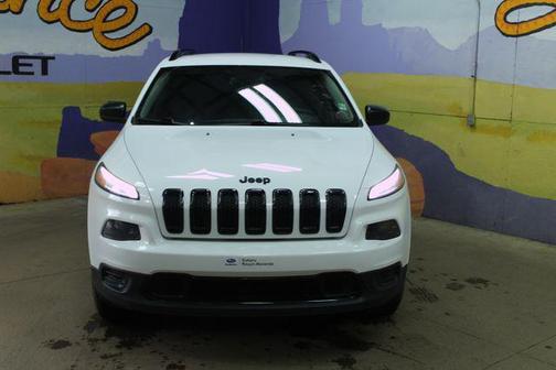 Bright White 2017 Jeep Cherokee Sport