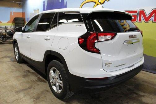 Summit White 2024 GMC Terrain SLE