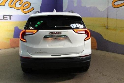 2022 GMC Terrain SLE