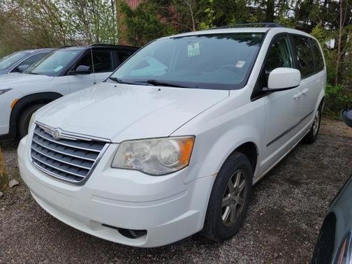 2010 Chrysler Town & Country Touring
