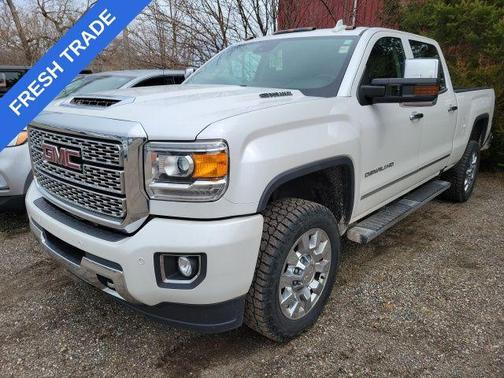 White Frost Tricoat 2019 GMC Sierra 2500 Denali