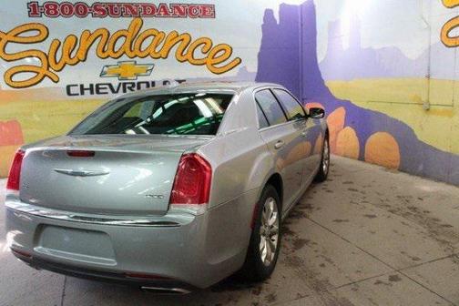 2018 Chrysler 300 Touring