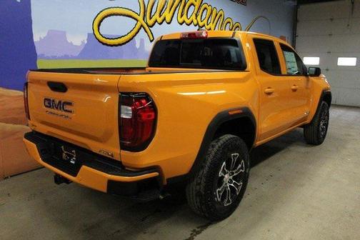 2025 GMC Canyon Base