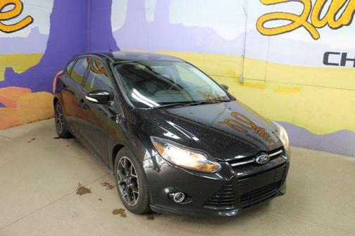 TUXEDO BLACK METALLIC 2013 Ford Focus SE