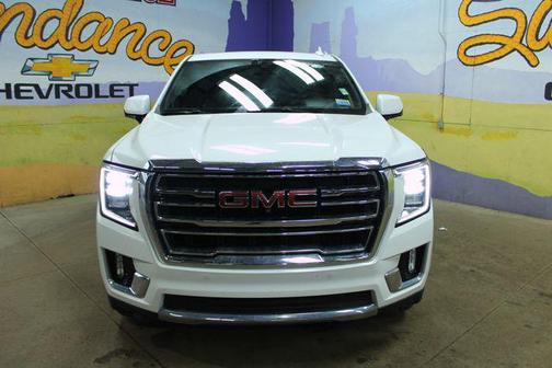 White 2023 GMC Yukon XL SLT