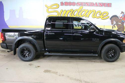 Diamond Black Crystal Pearl 2021 RAM 1500 Classic SLT