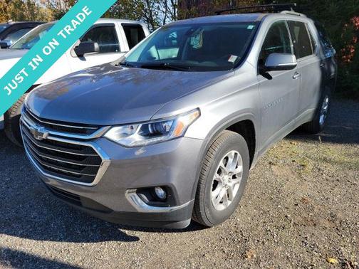 2021 Chevrolet Traverse LT Cloth