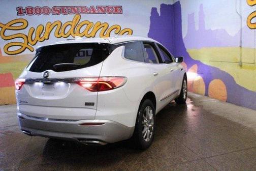2022 Buick Enclave AWD Essence