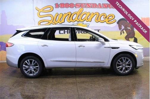 2022 Buick Enclave AWD Essence