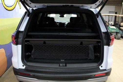 Glacier White Tricoat 2026 GMC Acadia Elevation AWD