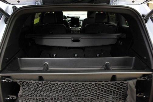 Glacier White Tricoat 2026 GMC Acadia Elevation AWD