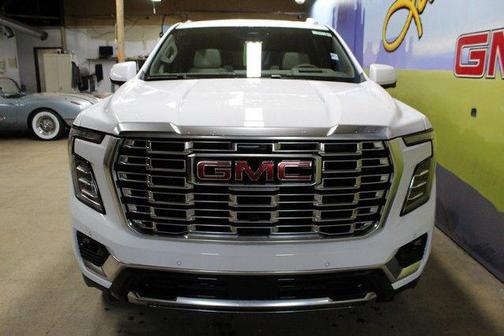 Summit White 2026 GMC Yukon XL Denali