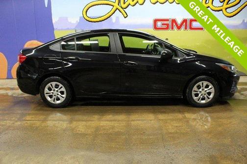 2019 Chevrolet Cruze LS