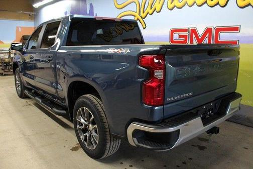 Lakeshore Blue Metallic 2024 Chevrolet Silverado 1500 LT
