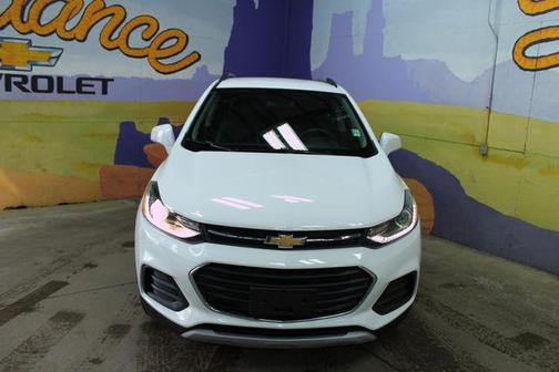 Summit White 2018 Chevrolet Trax LT