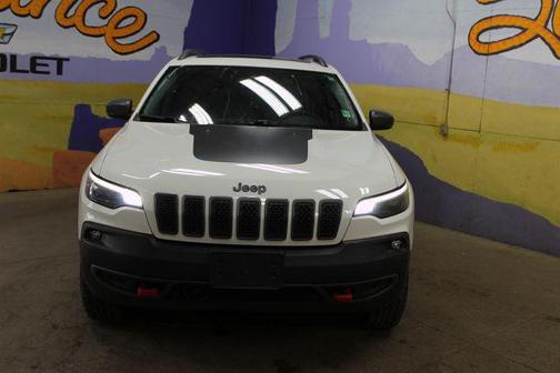 Pearl White 2019 Jeep Cherokee Trailhawk Elite