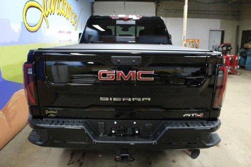 2025 GMC Sierra 2500 AT4